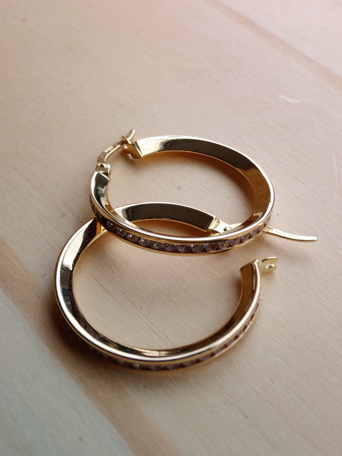 9K Yellow Gold Hoops Cubic Zirconia Earrings 3.0 grams 25mm Hallmarked New CZ
