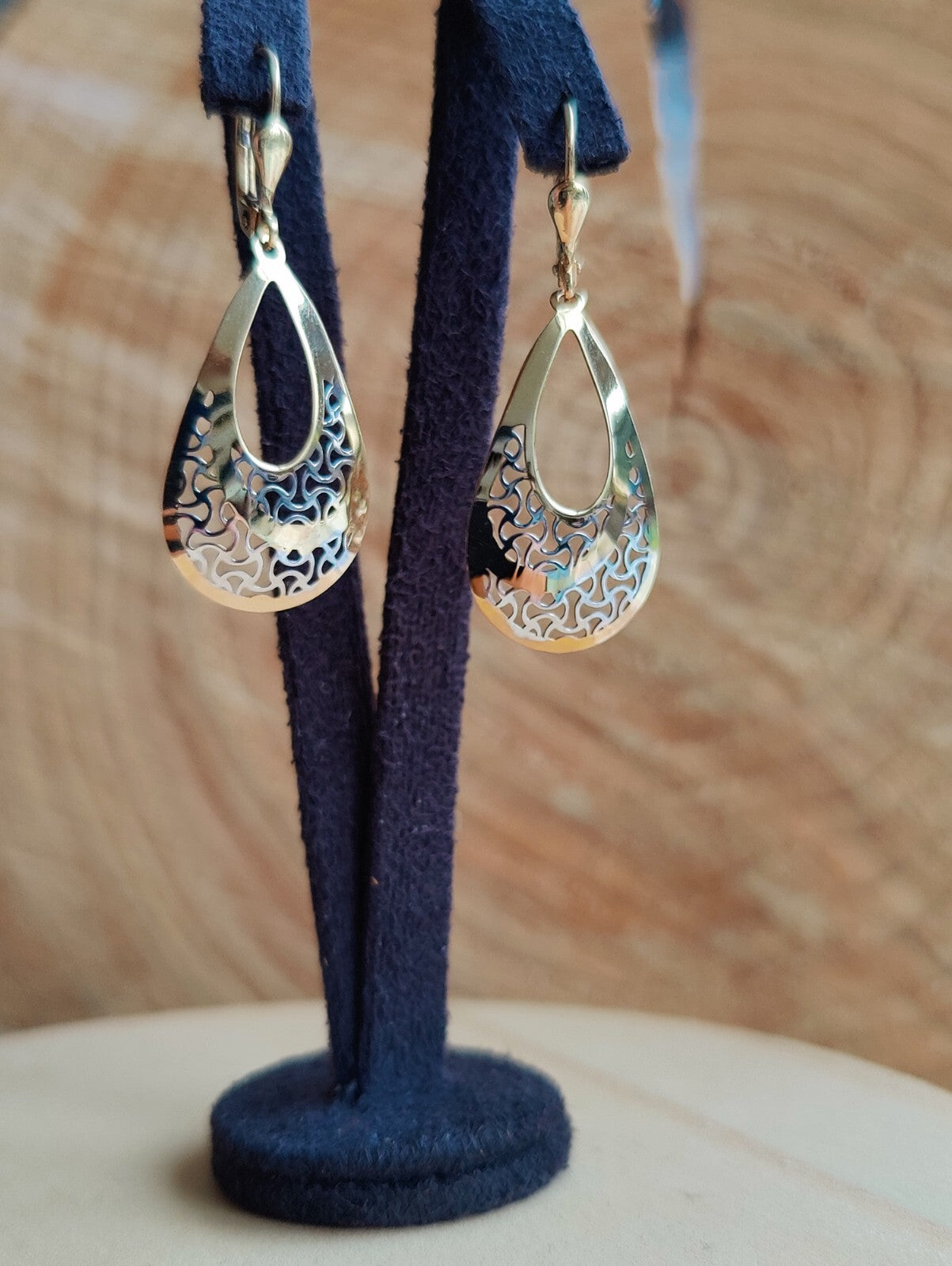 9ct Yellow/White Gold 2grams Drop Dangly Earrings Leverback Hallmarked Pear/Drop