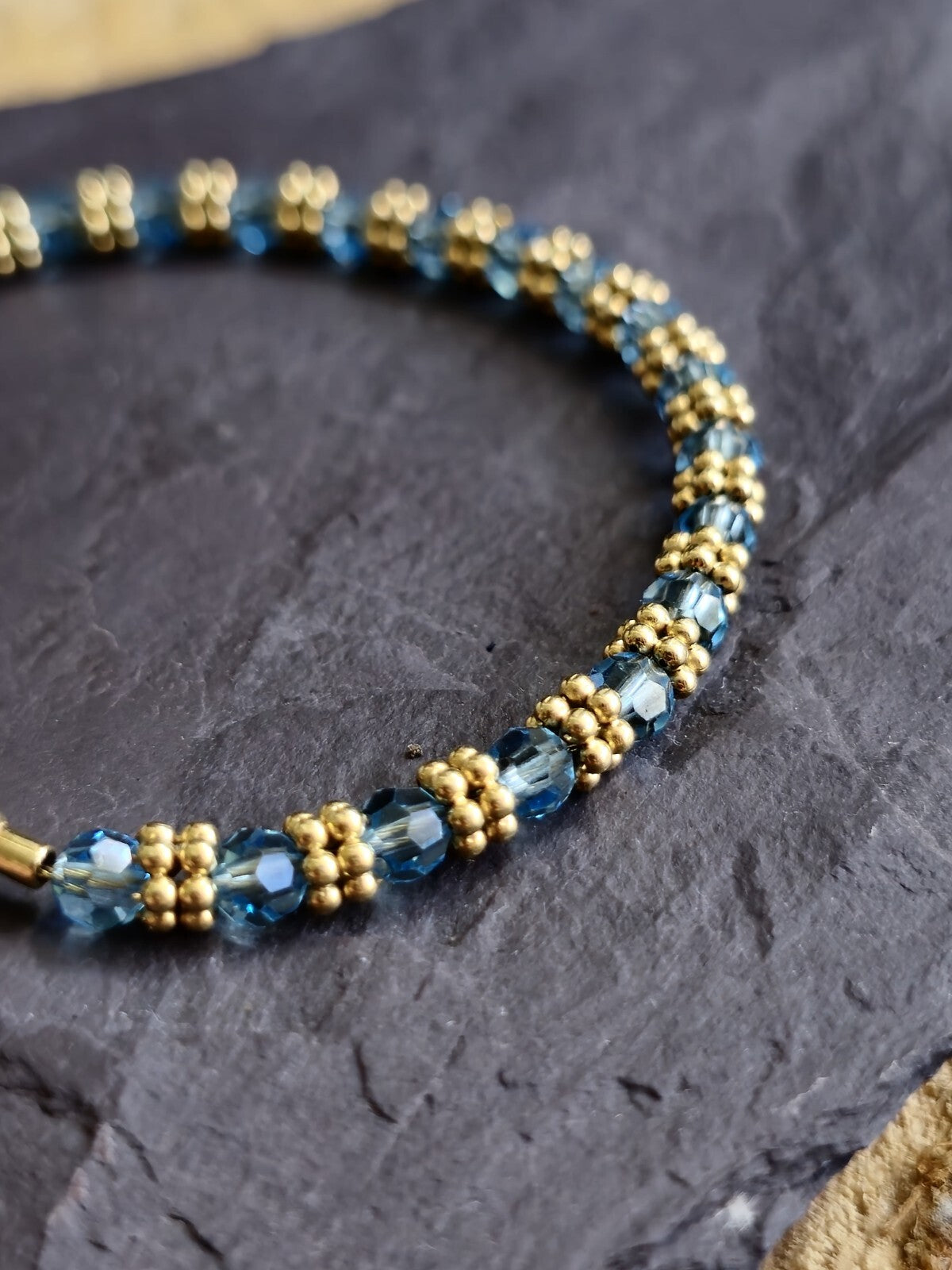 18k Yellow Gold And Blue Topaz Beaded Bracelet 8.5inch with Gold Bars Between