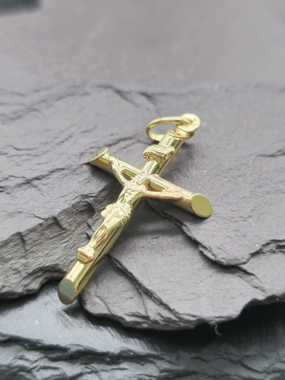 New Solid 9ct Yellow Gold Cross with Jesus Pendant 40mm x 20mm Hallmarked