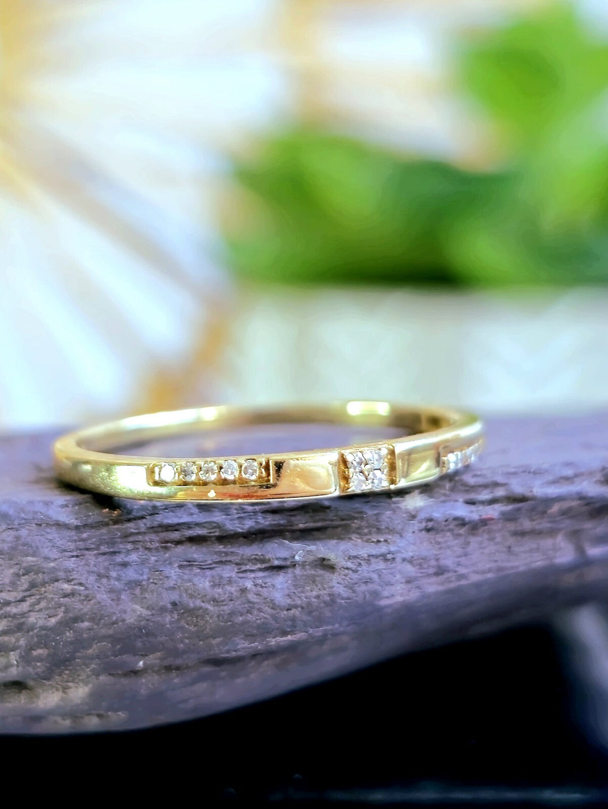 Solid 9ct Yellow Gold Wedding Band Cute 2mm 14 Diamonds Size P+ Ring Hallmarked