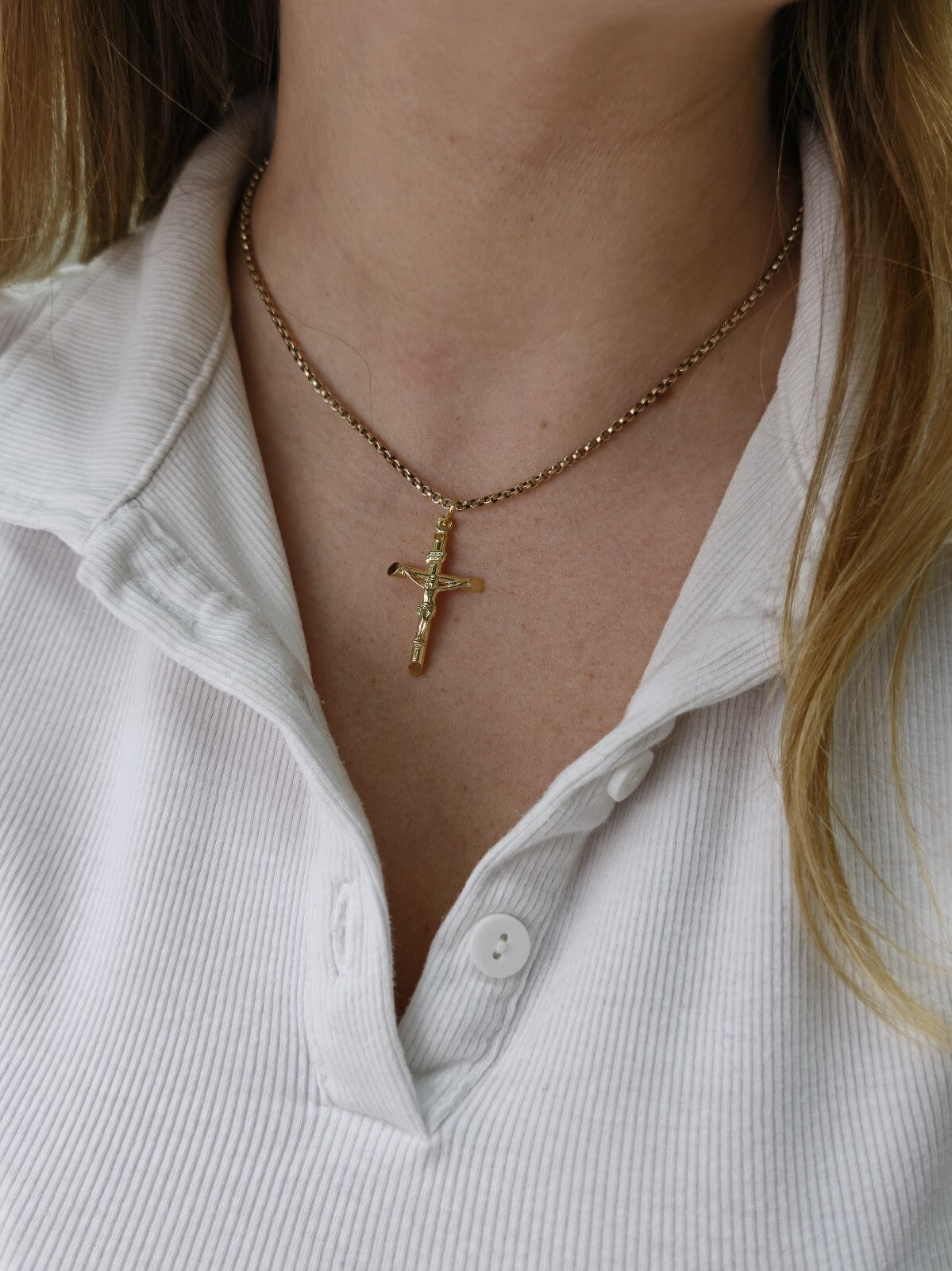 New Solid 9ct Yellow Gold Cross with Jesus Pendant 40mm x 20mm Hallmarked