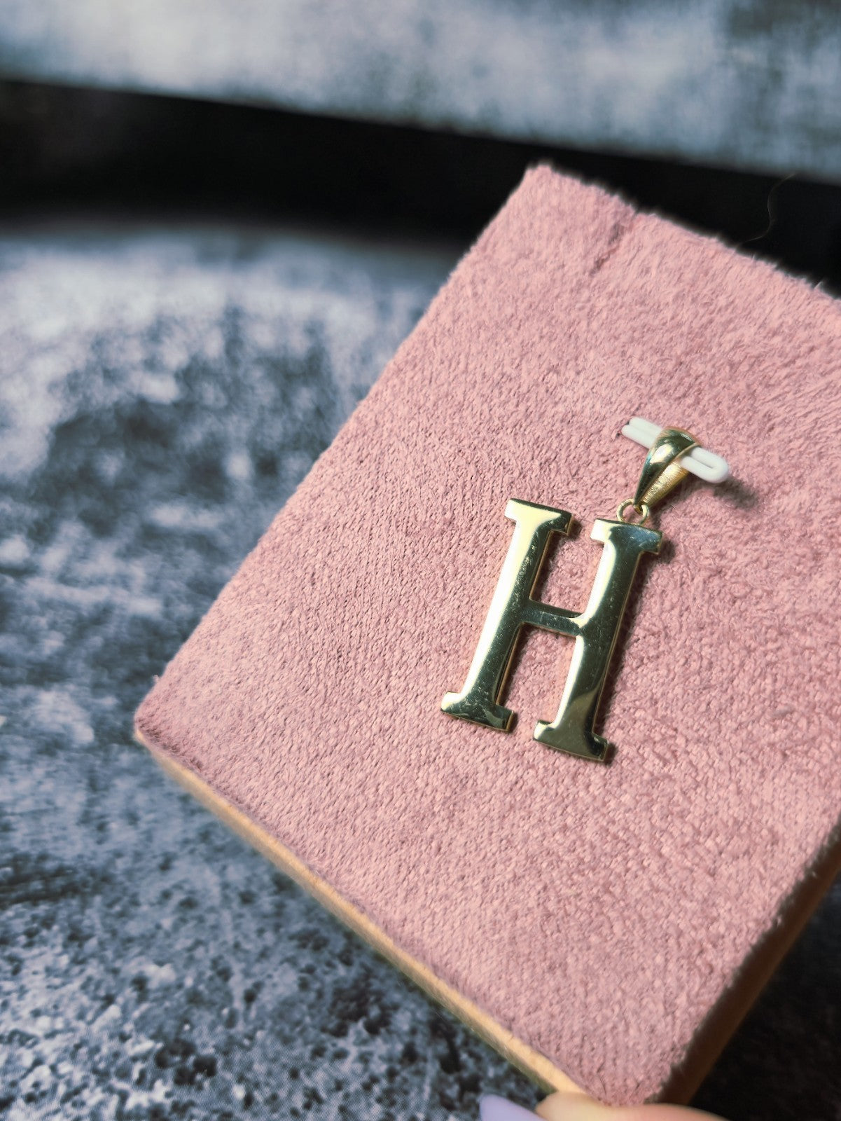 New Solid 9K Yellow Gold Initial Letter H Pendant Personalised 37mm Hallmarked