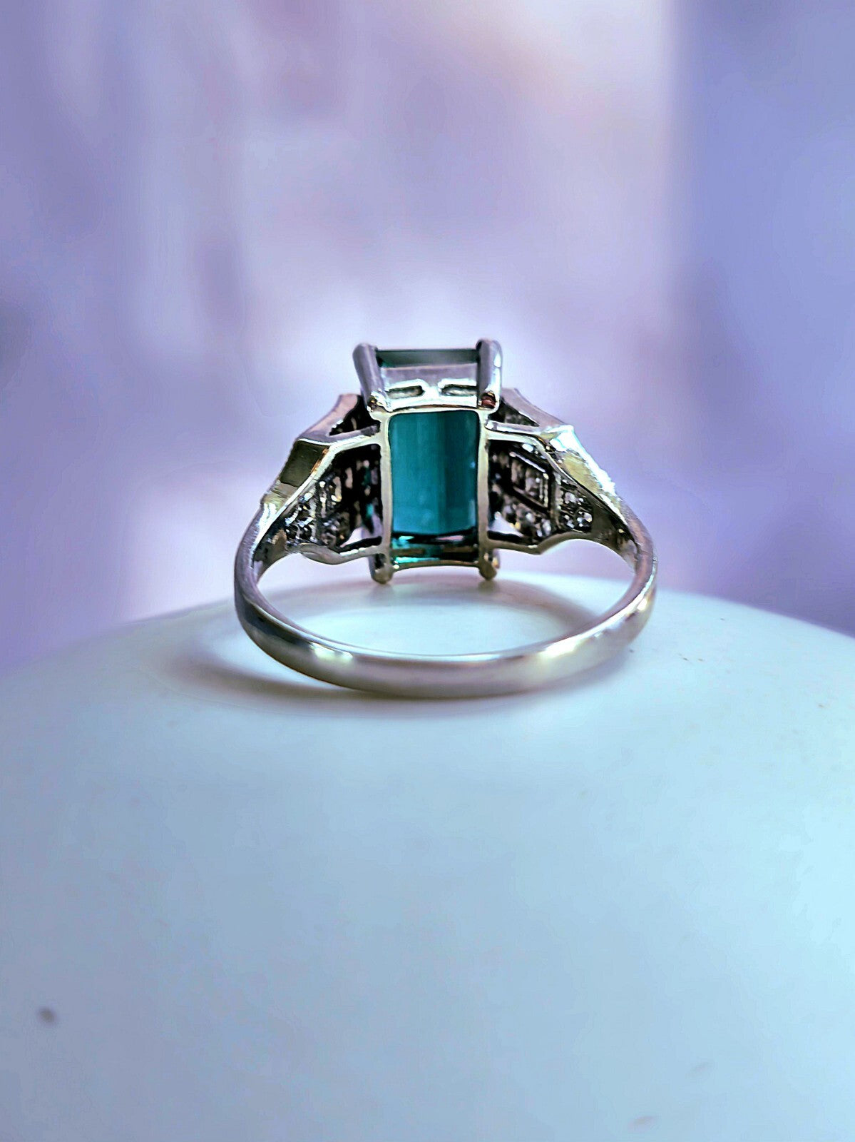 Stunning 18ct White Gold Green Tourmaline/Diamond Dress Ring Cocktail size Q+