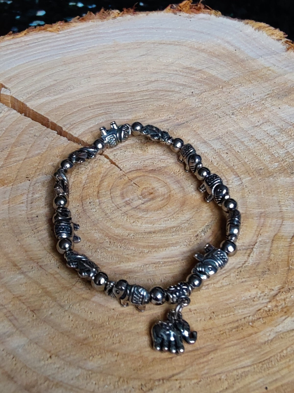 Real Silver Elephant Bracelet Stretchable over 18grams Lovely design Luck Bracel