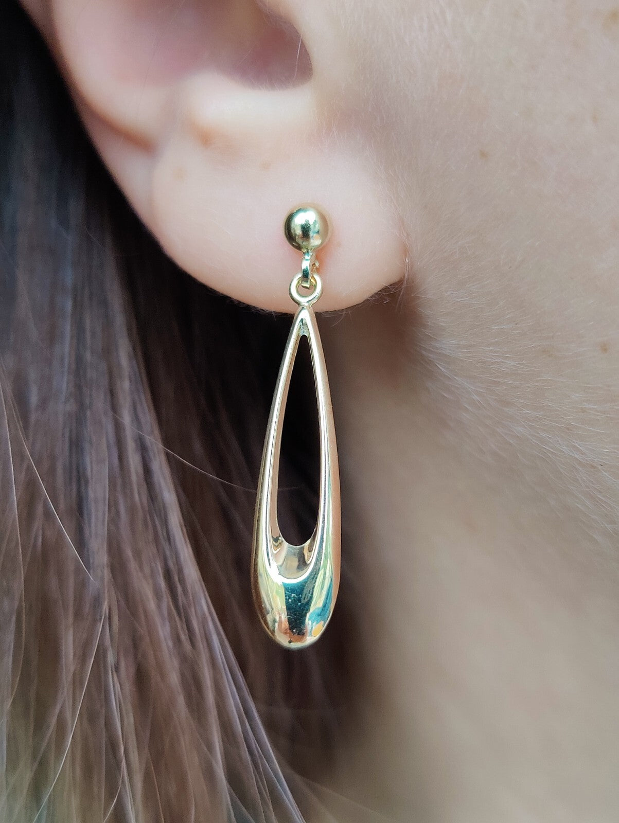 New 9ct Yellow Gold Drop Dangly Earrings Leverback Hallmarked Classic Stud