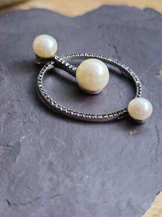 18k White Gold Pearl and Black Diamond Drop Pendant 35mm Statement Elegant