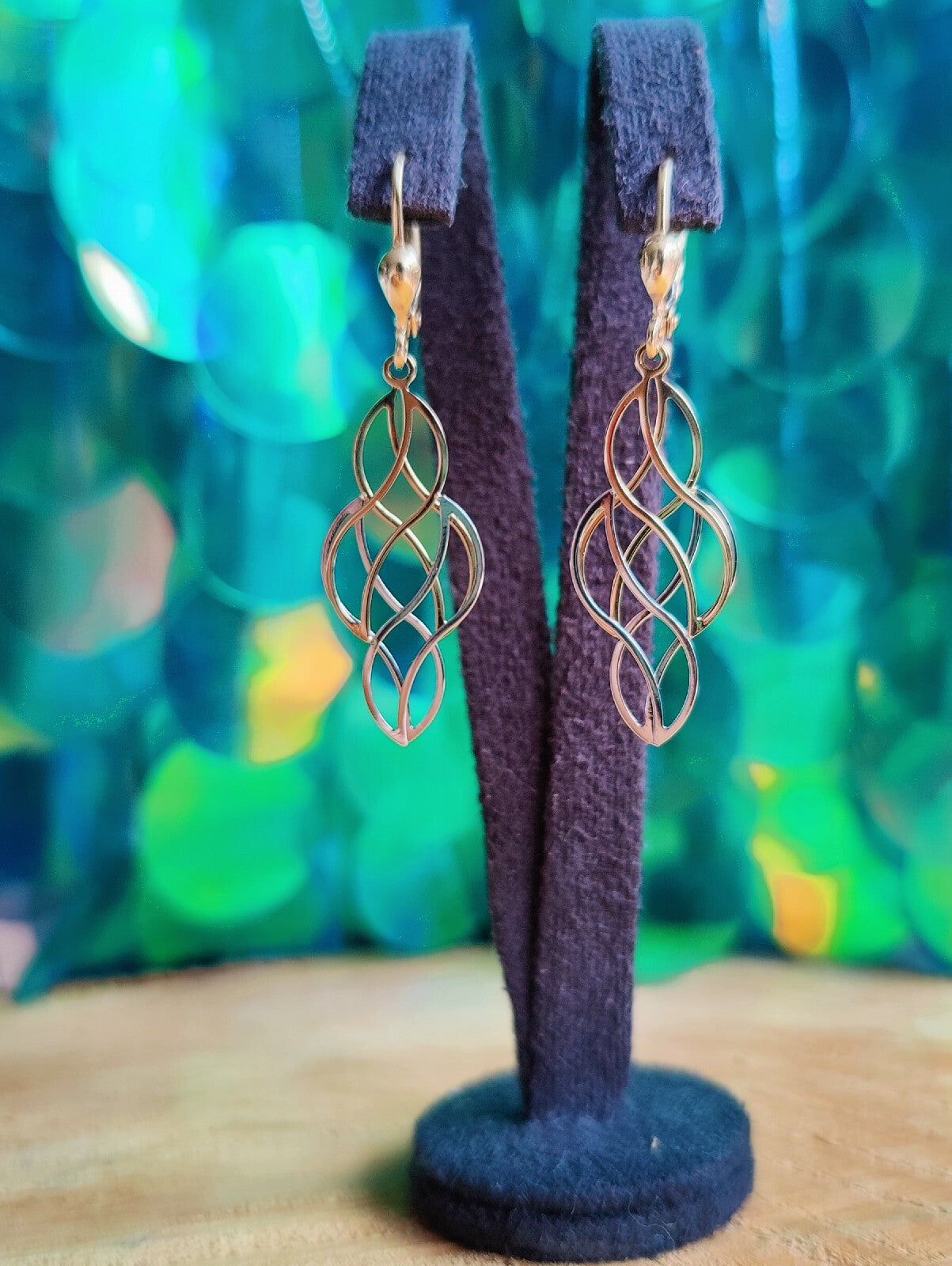 New Drop Dangly Earrings 9ct Yellow Gold Leverback Hallmarked Decorative Pattern