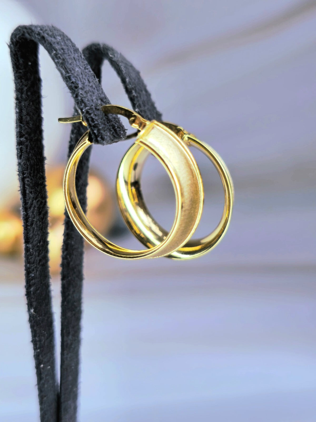 Lovely New 9ct Solid Yellow Gold Hoop Earrings Hoops 27mm Matt Finish Hallmarked
