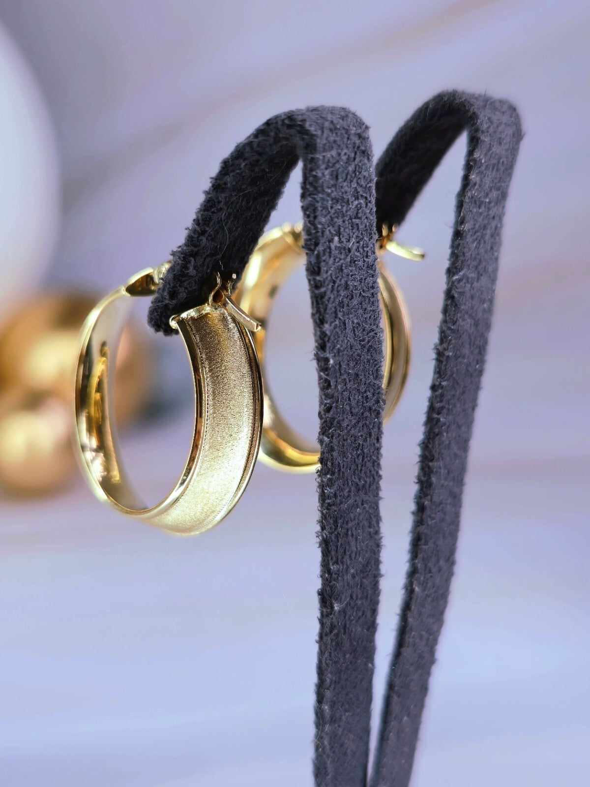 Lovely New 9ct Solid Yellow Gold Hoop Earrings Hoops 27mm Matt Finish Hallmarked