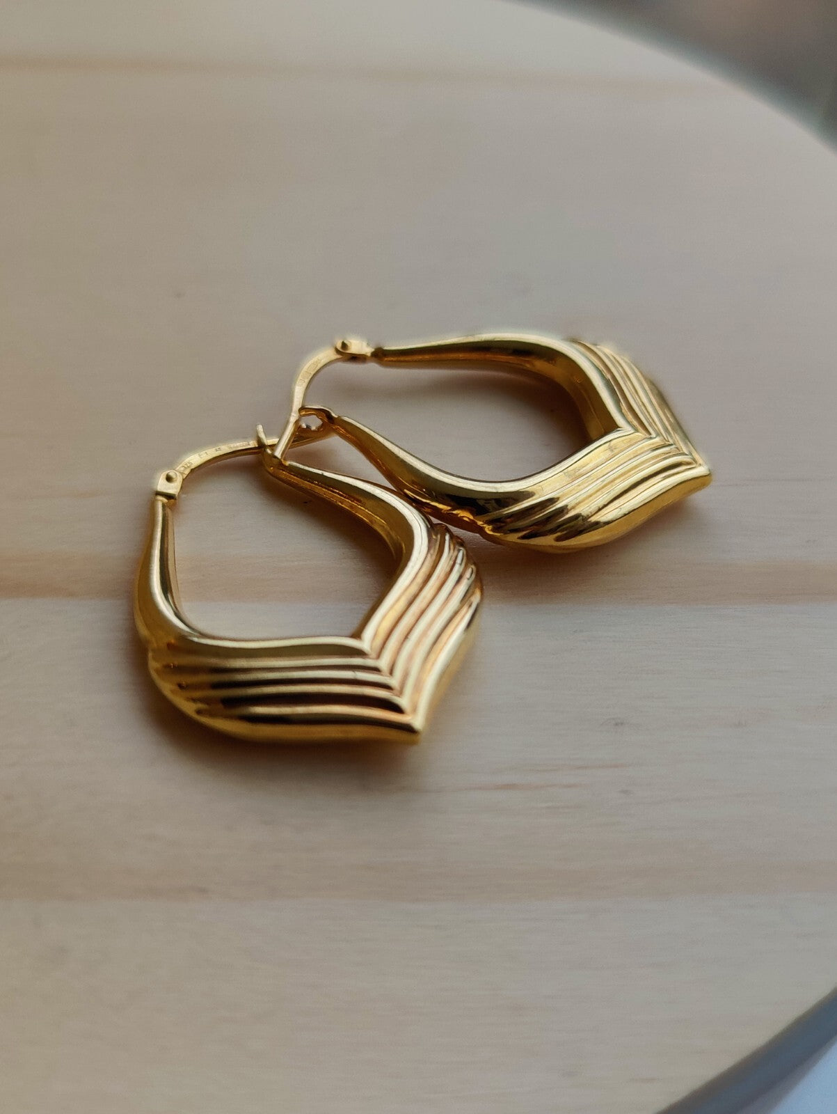 9ct Drop Earrings Yellow Gold Huggies Hallmarked Vintage Style New Condition
