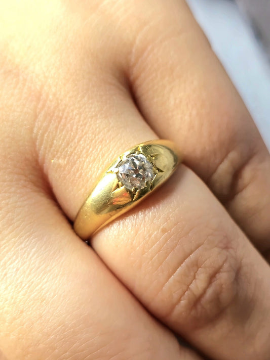 Victorian Solid 18k Yellow Gold Signet Ring Gypsy size Q+ Old Cut Diamond 0.50ct