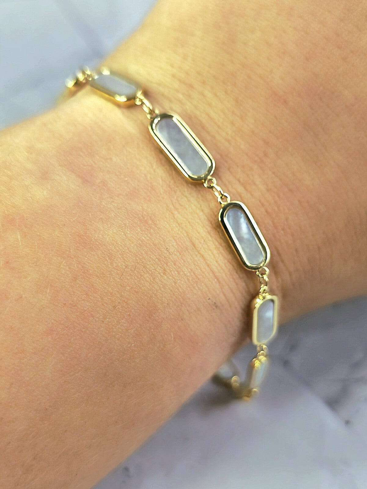 New Solid 9k Yellow Gold And Mother Of Pearl Bracelet 7.5inch Hallmarked Lovely