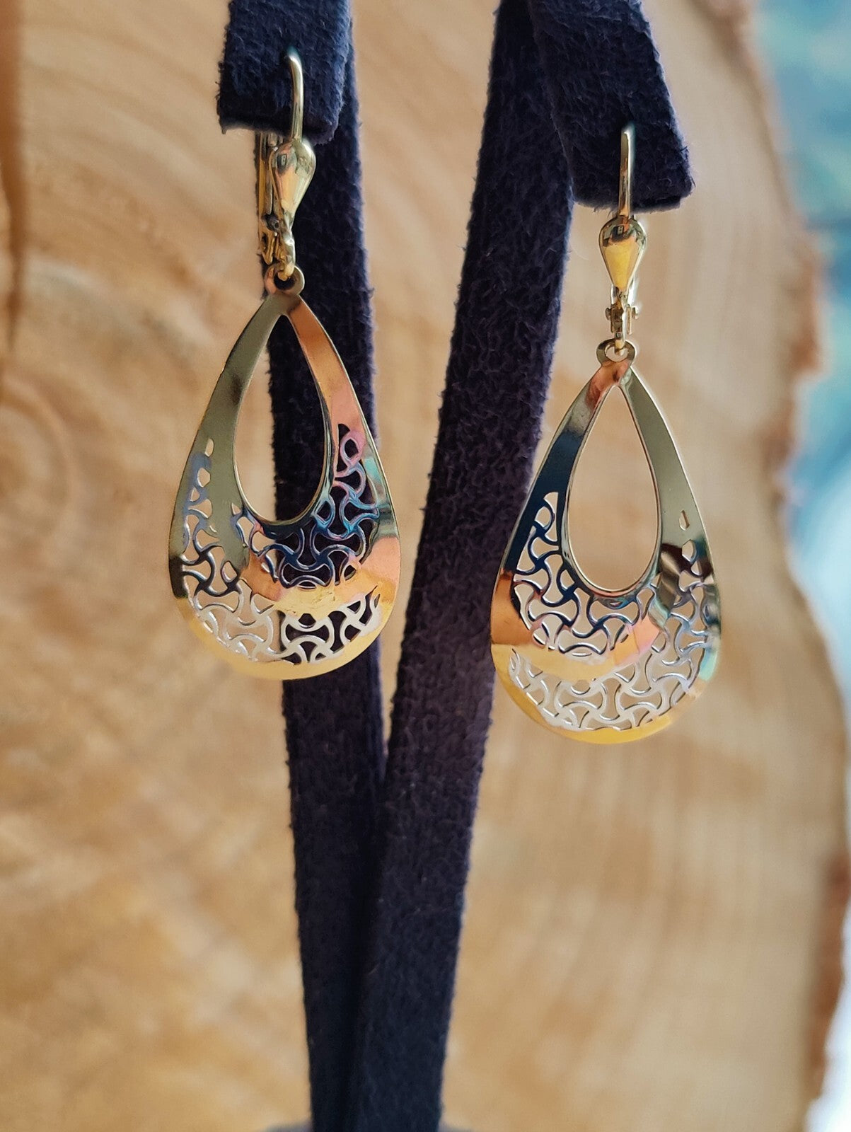 9ct Yellow/White Gold 2grams Drop Dangly Earrings Leverback Hallmarked Pear/Drop