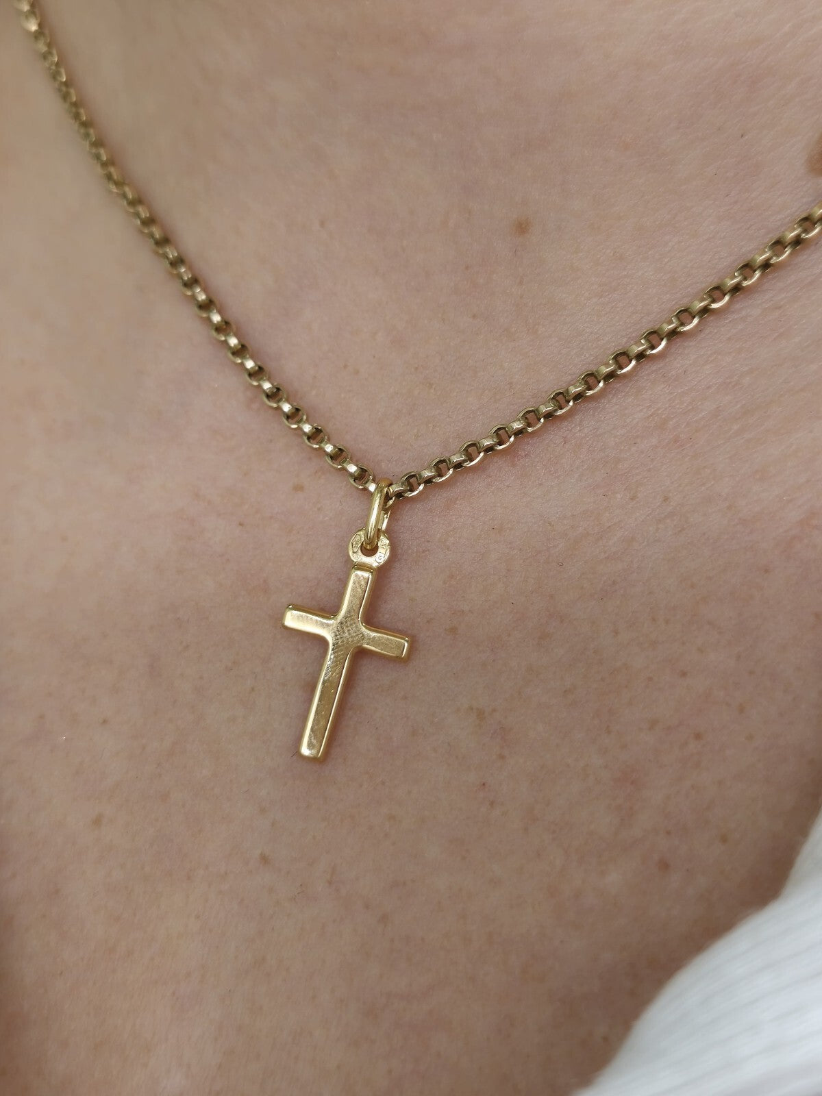 New Solid 9ct Yellow Gold Plain Cross Simple Pendant 25mm x 12mm Hallmarked