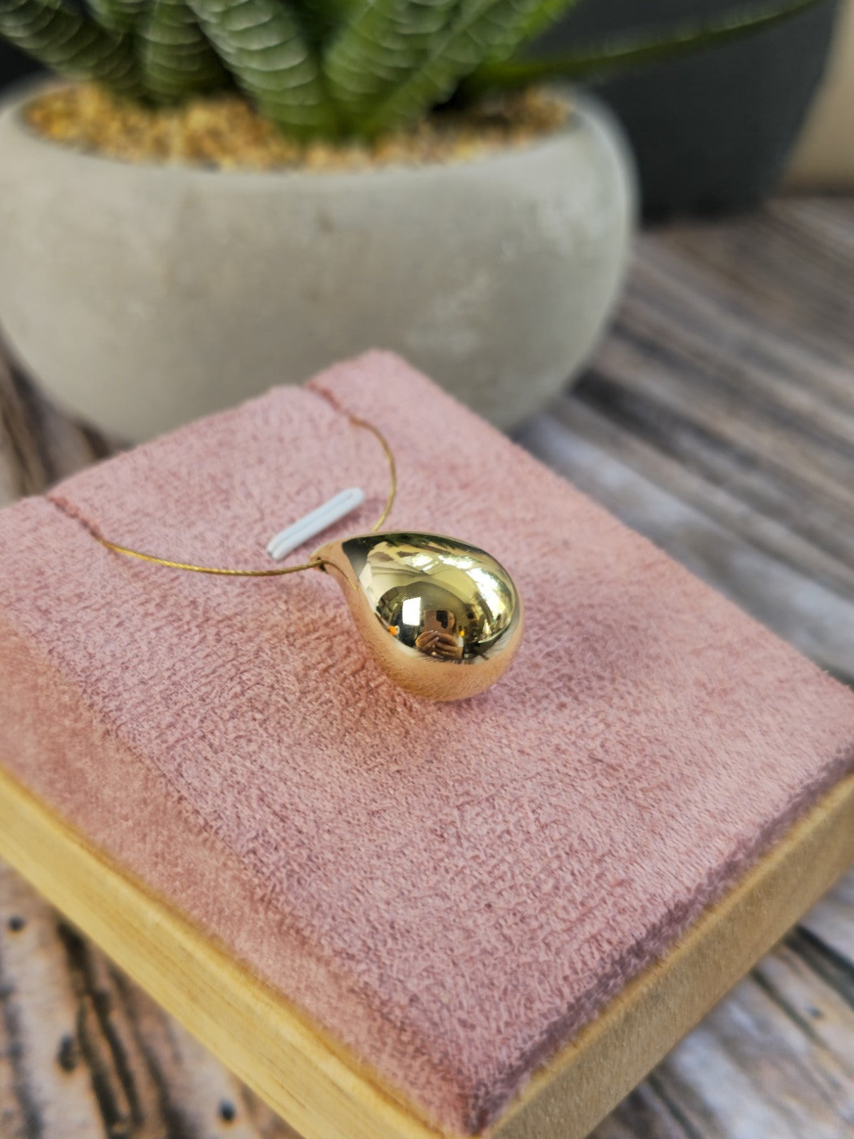 New 9k Yellow Gold Pendant Bottega Fashion Popped Teardrop with Hole Pear Shape