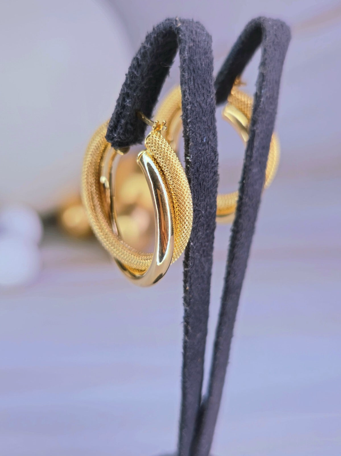 9ct Solid Yellow Gold Twisted Hoop Earrings Creole Hoops 29mm Diamond Cut Patter