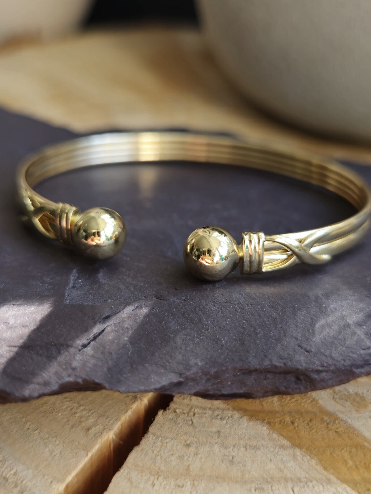 New Solid 9k Yellow Gold TORQUE BANGLE TORQ BALL Open Split BRACELET Patterned