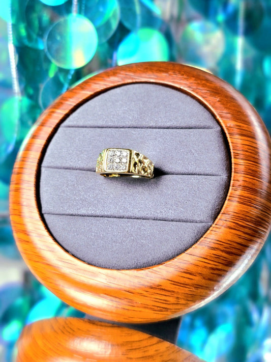 Solid 18ct Yellow Gold Men's Signet Ring Pinky Finger size Q Diamond 0.25ct