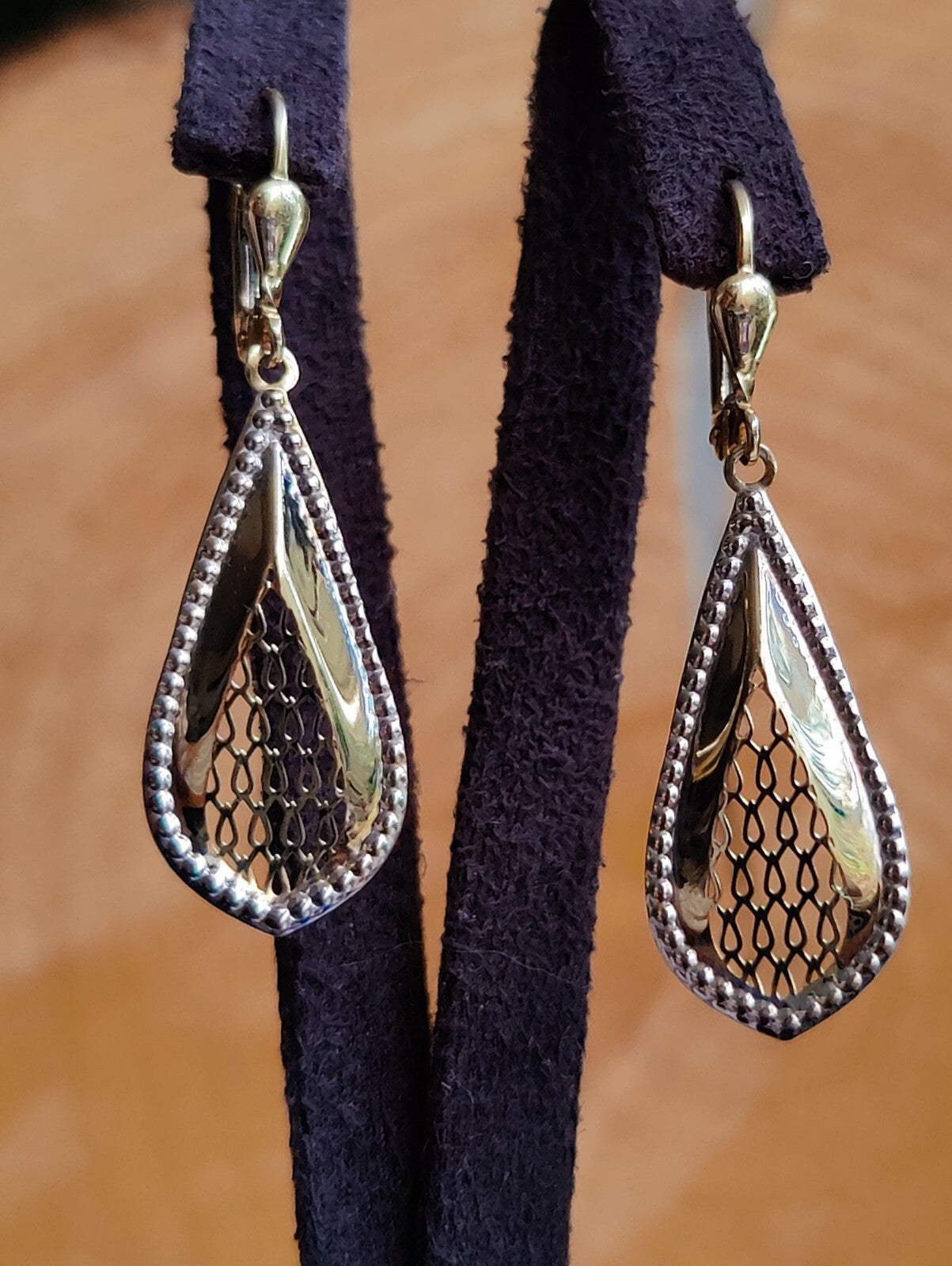 9ct Yellow/White Gold Drop Dangly Earrings Hallmarked Decorative Pattern