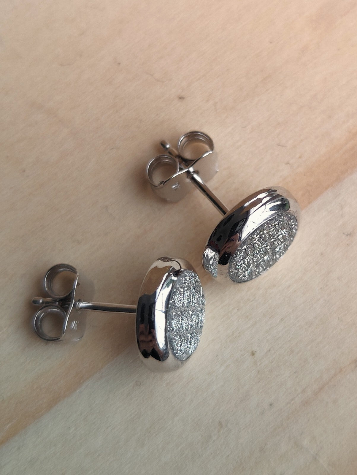 Glitter 9ct White Gold Sleepers Stud Earrings Butterfly Daily Use Elegant