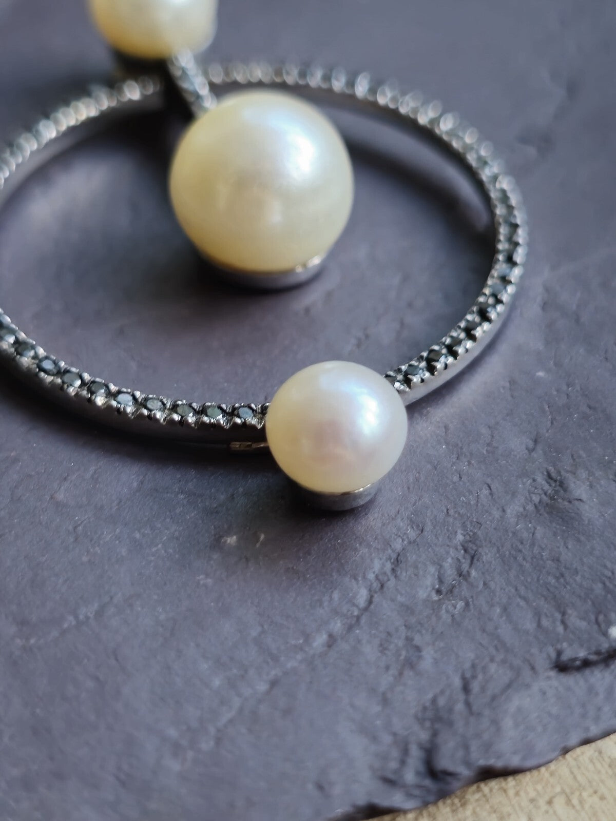 18k White Gold Pearl and Black Diamond Drop Pendant 35mm Statement Elegant