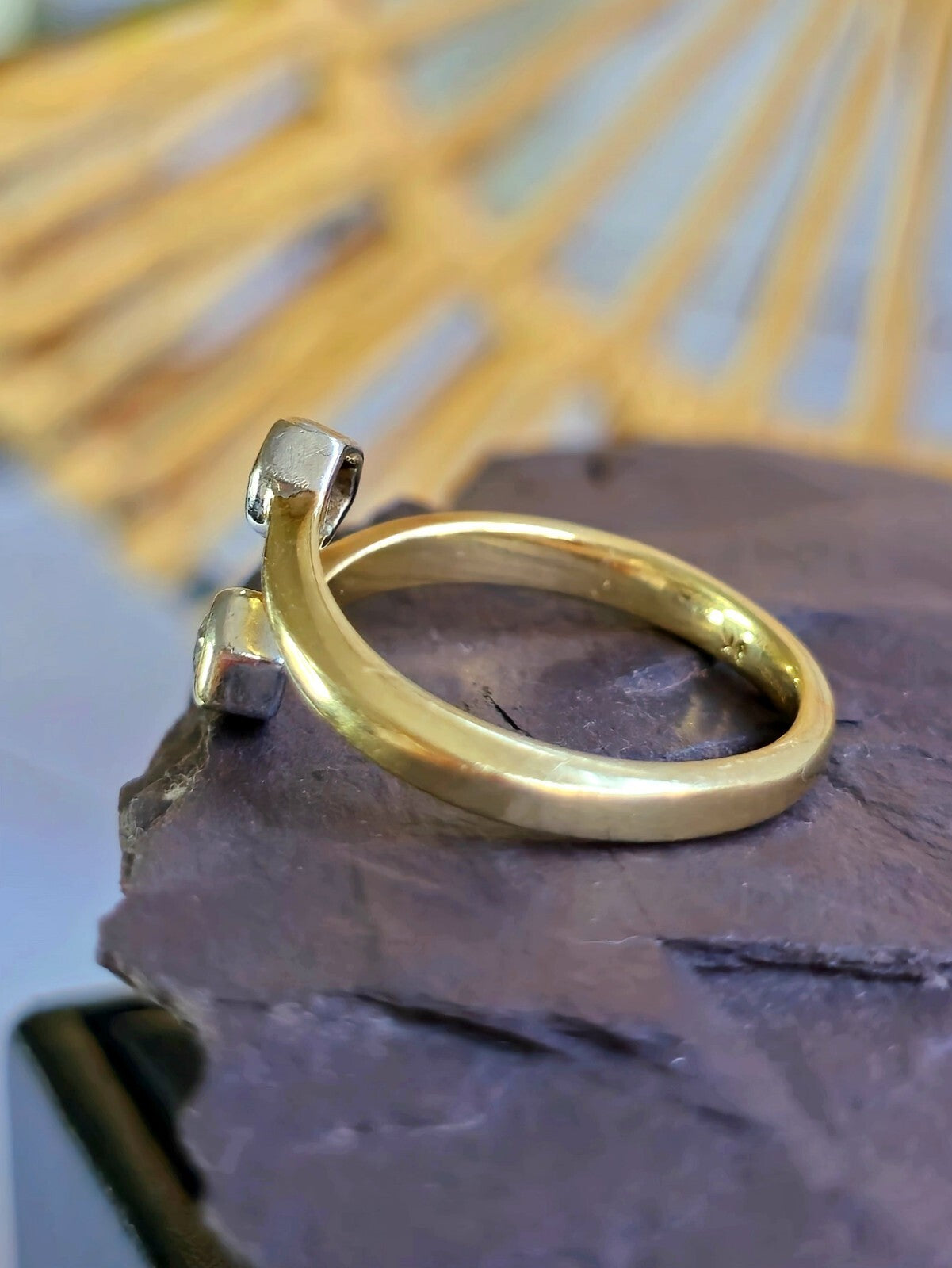 Lovely 9ct Yellow Gold Split Ends Ring With 2 Diamonds Size P Thick Shank Wrap