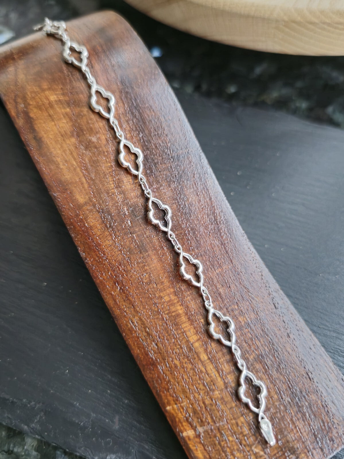 Lovely New Solid 9ct White Gold Chain Clover Motif BRACELET 7.5inch Hallmarked