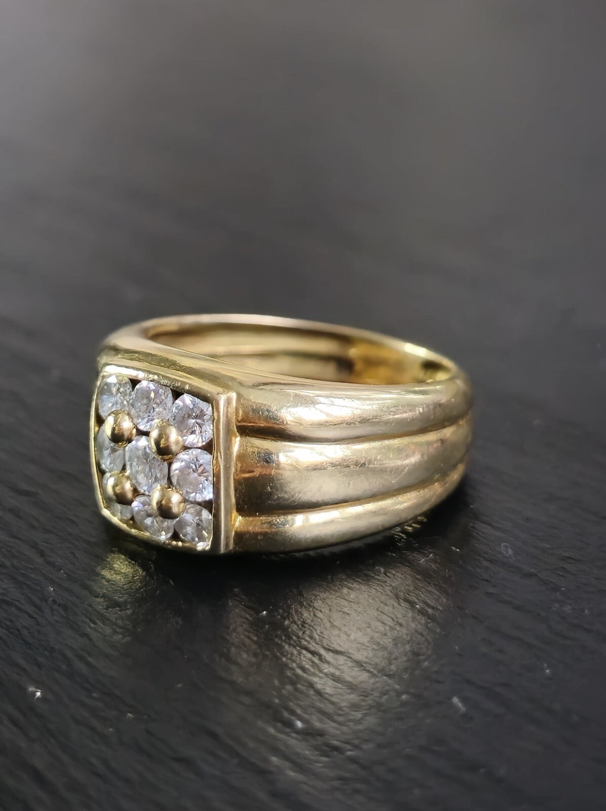 Solid 18ct Yellow Gold Unixsex Signet Ring Pinky Finger size M Diamond 0.25ct