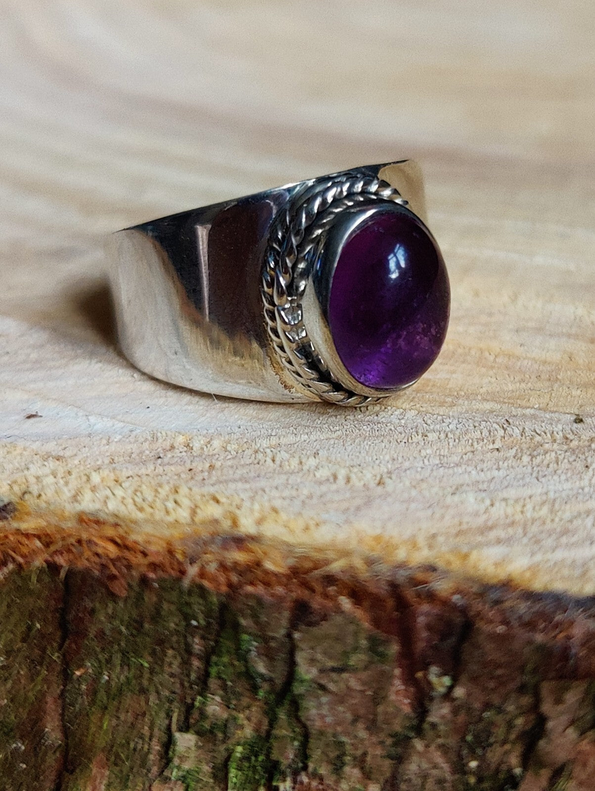 Vintage Sterling Silver Dress Coctail Ring with Cabochon Amethyst, size O