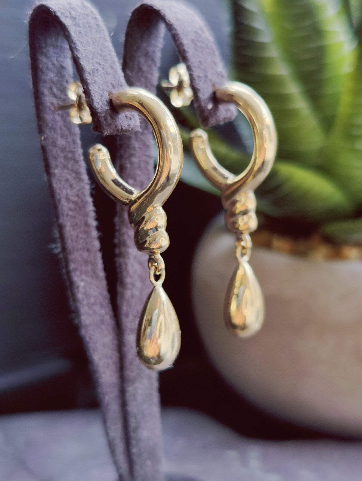 NEW 9ct Solid Yellow Gold Drop Dangling Earrings Studs Hallmarked 2.8grams