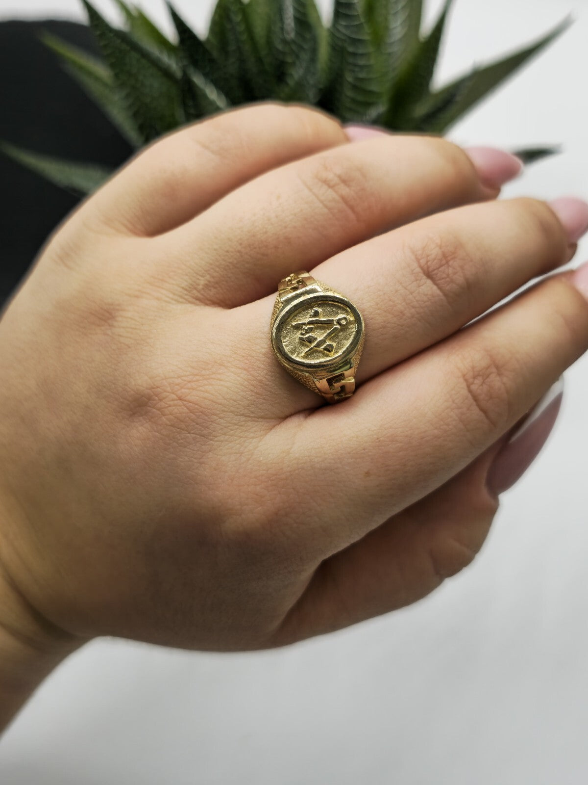New Solid 9ct Yellow Gold Masonic Ring Masonic Signet size U Oval Shape 15mm