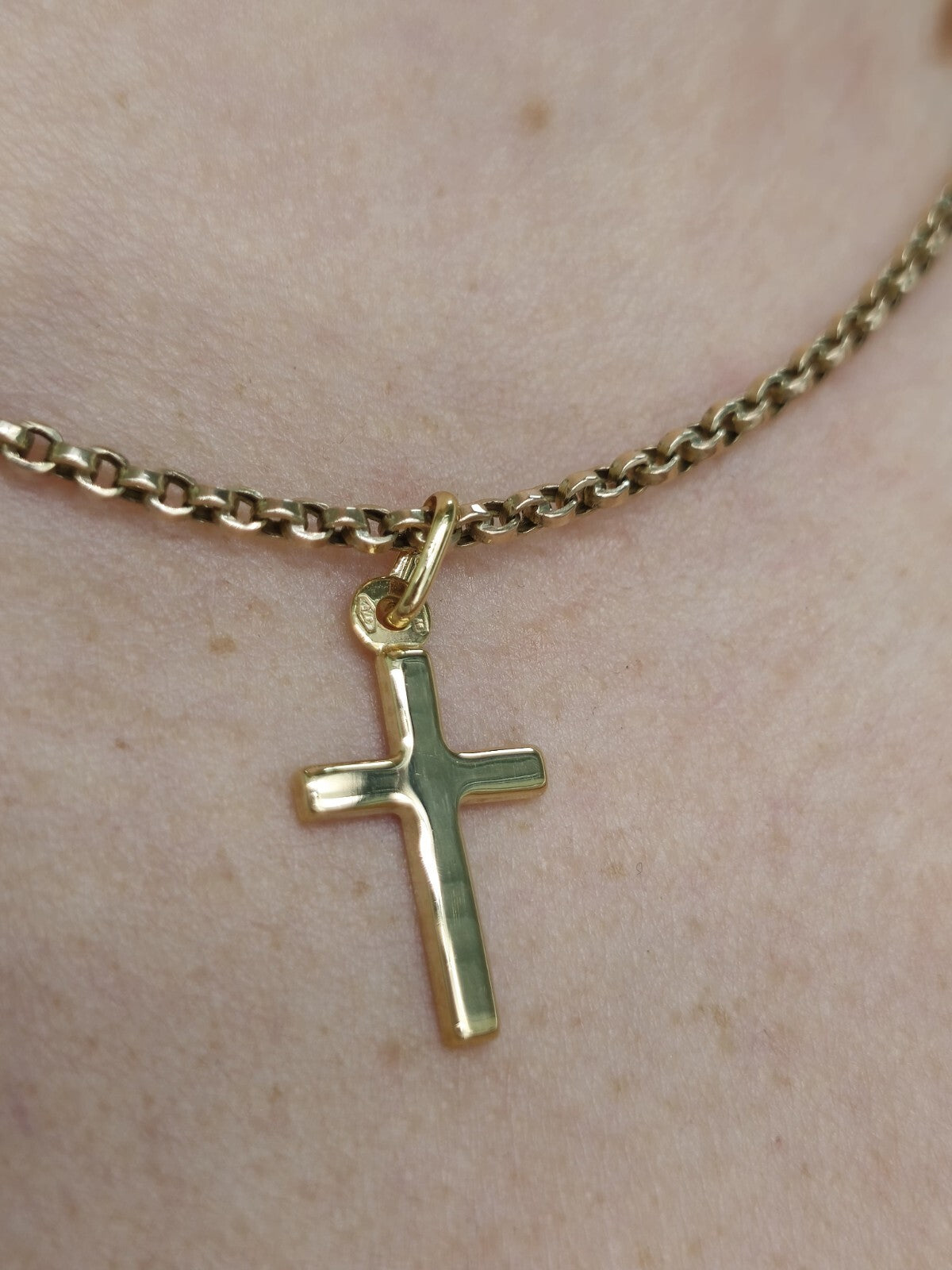 New Solid 9ct Yellow Gold Plain Cross Simple Pendant 25mm x 12mm Hallmarked