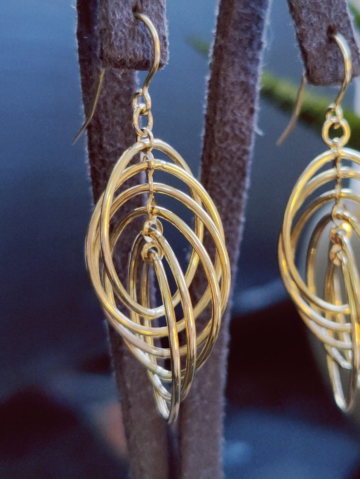 NEW 9ct Sold Yellow Gold Drop Dangling Earrings Fancy Twisted Circles