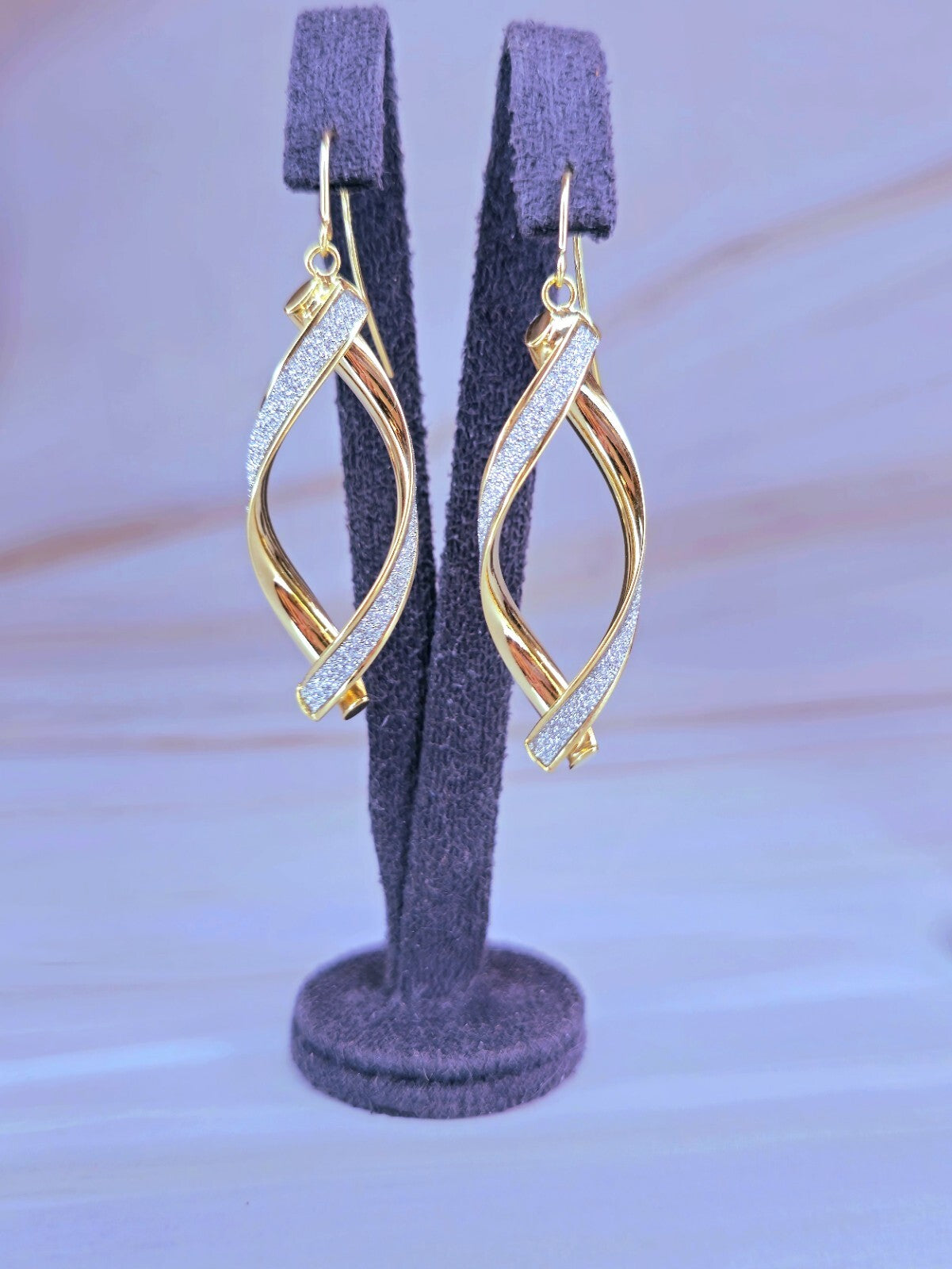 New Solid Yellow Gold 9 Carat White Glitter Moondust Twist Earrings HOOK 3.1gram