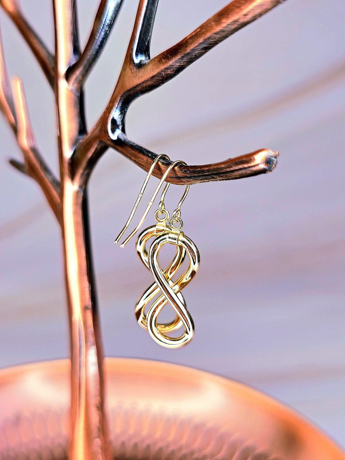 NEW Solid 9ct Yellow Gold Twisted Drop Earrings Hook Clasp 8 Eight Shape Drops