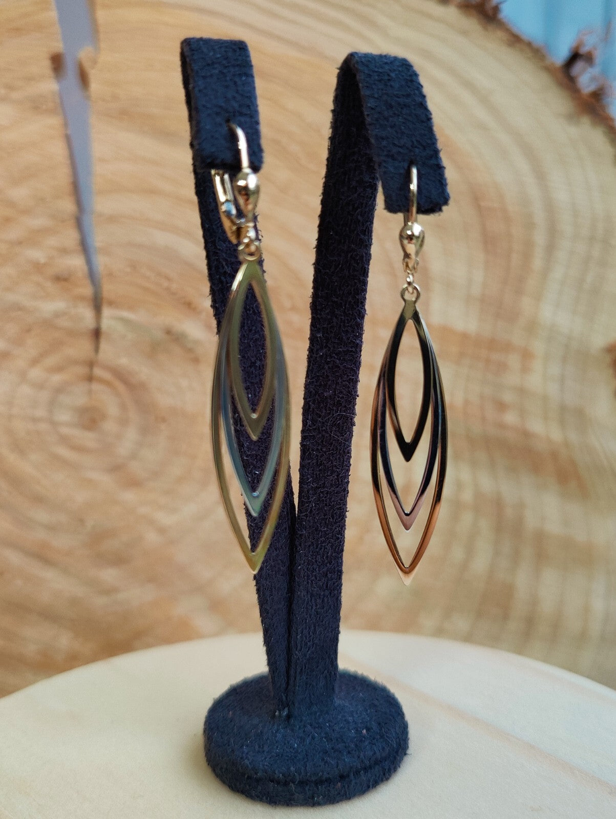 NEW Solid Drop Dangling Earrings 9ct Yellow Gold Leverback Hallmarked Leaf