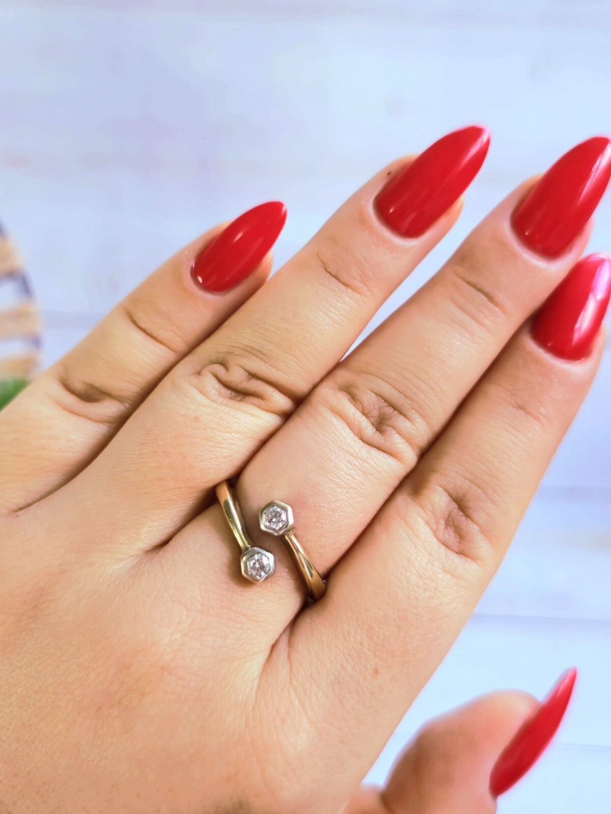 Lovely 9ct Yellow Gold Split Ends Ring With 2 Diamonds Size P Thick Shank Wrap