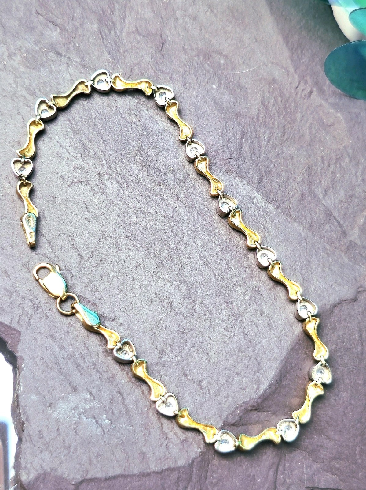 Elegant 9ct Yellow/White Heart Shape Chain BRACELET with Cubic Zirconia 5.4grams