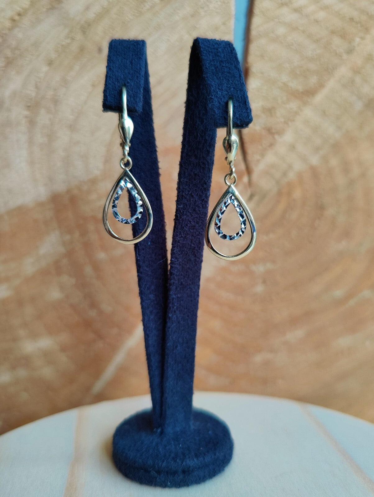 9ct Yellow Gold Solid Drop Dangly Earrings Leverback Hallmarked Diamond Cut