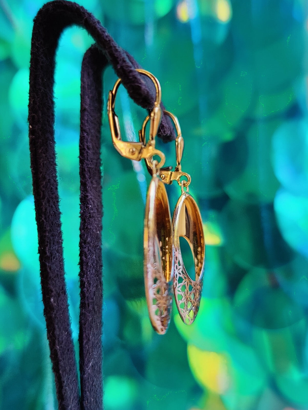 New 9ct Yellow/White Gold Drop Dangly Earrings Hallmarked Decorative Pattern