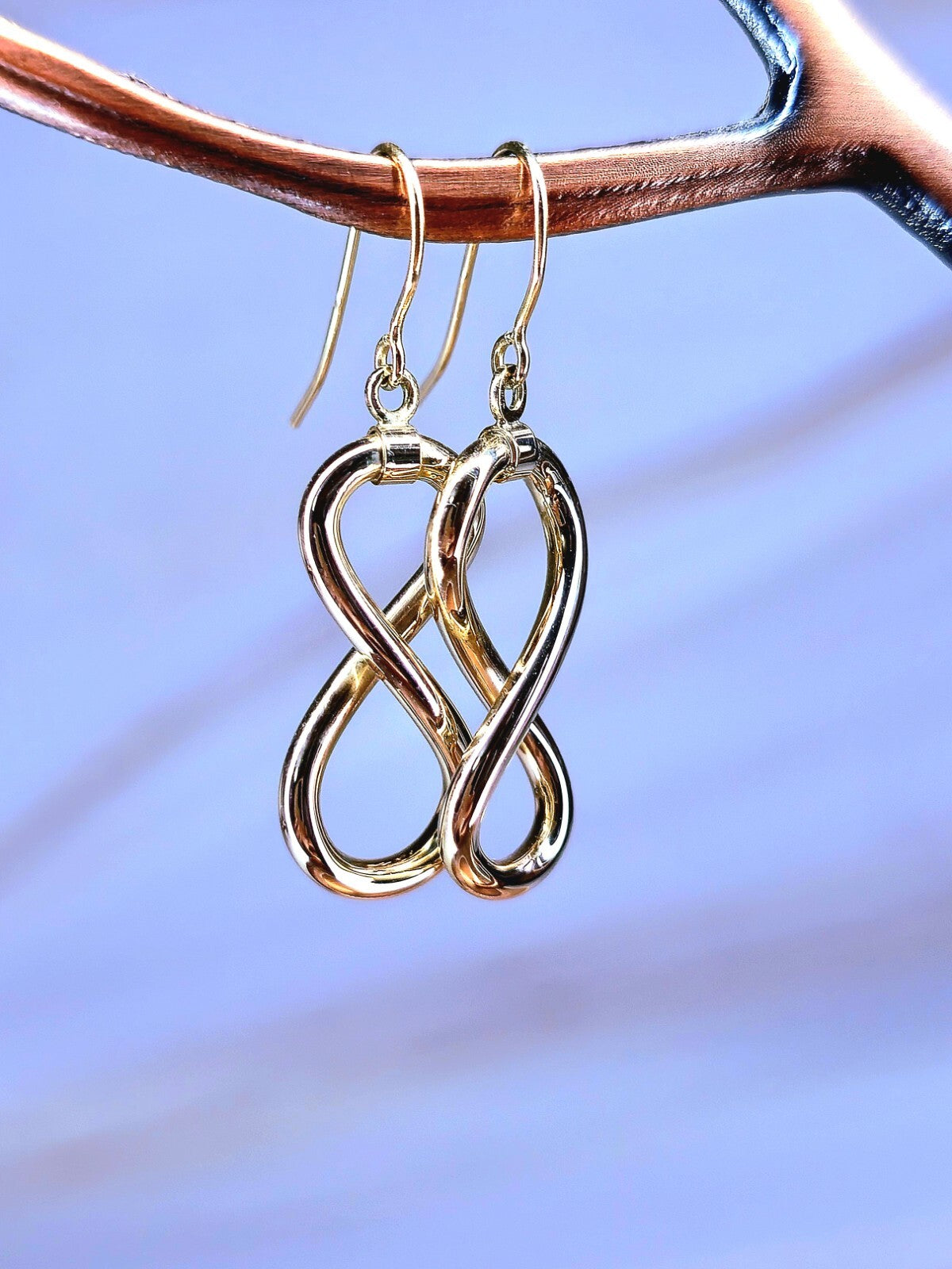 NEW Solid 9ct Yellow Gold Twisted Drop Earrings Hook Clasp 8 Eight Shape Drops