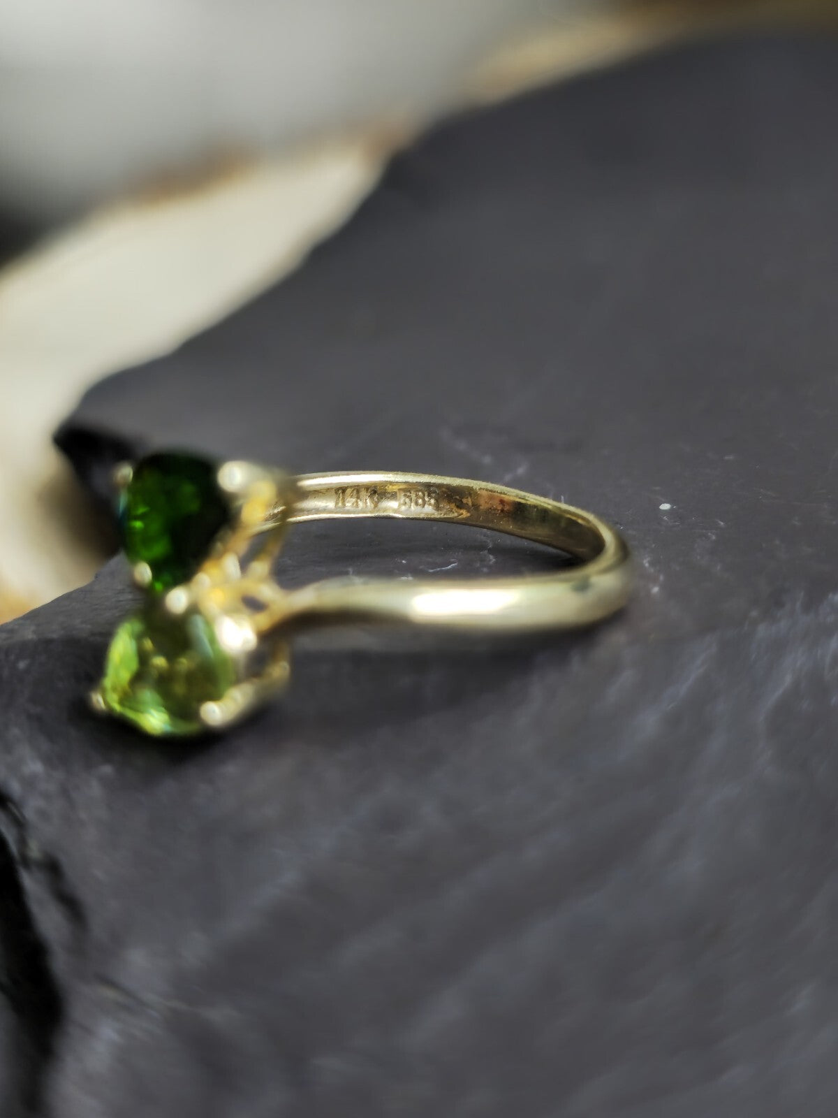Cute 14ct Yellow Gold Two Peridots Ring Cross Ring Pear Shape Peridot size J+