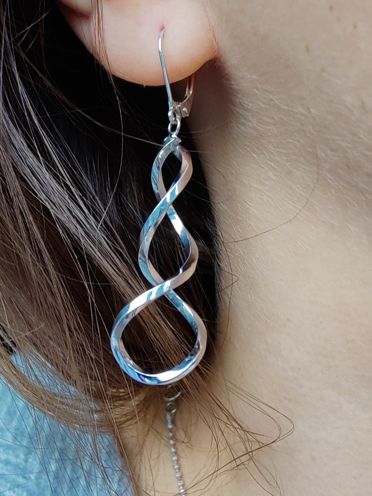 Solid 9ct White Gold Twist Drop Earrings Leverback Clasp Hallmarked 375 Lovely