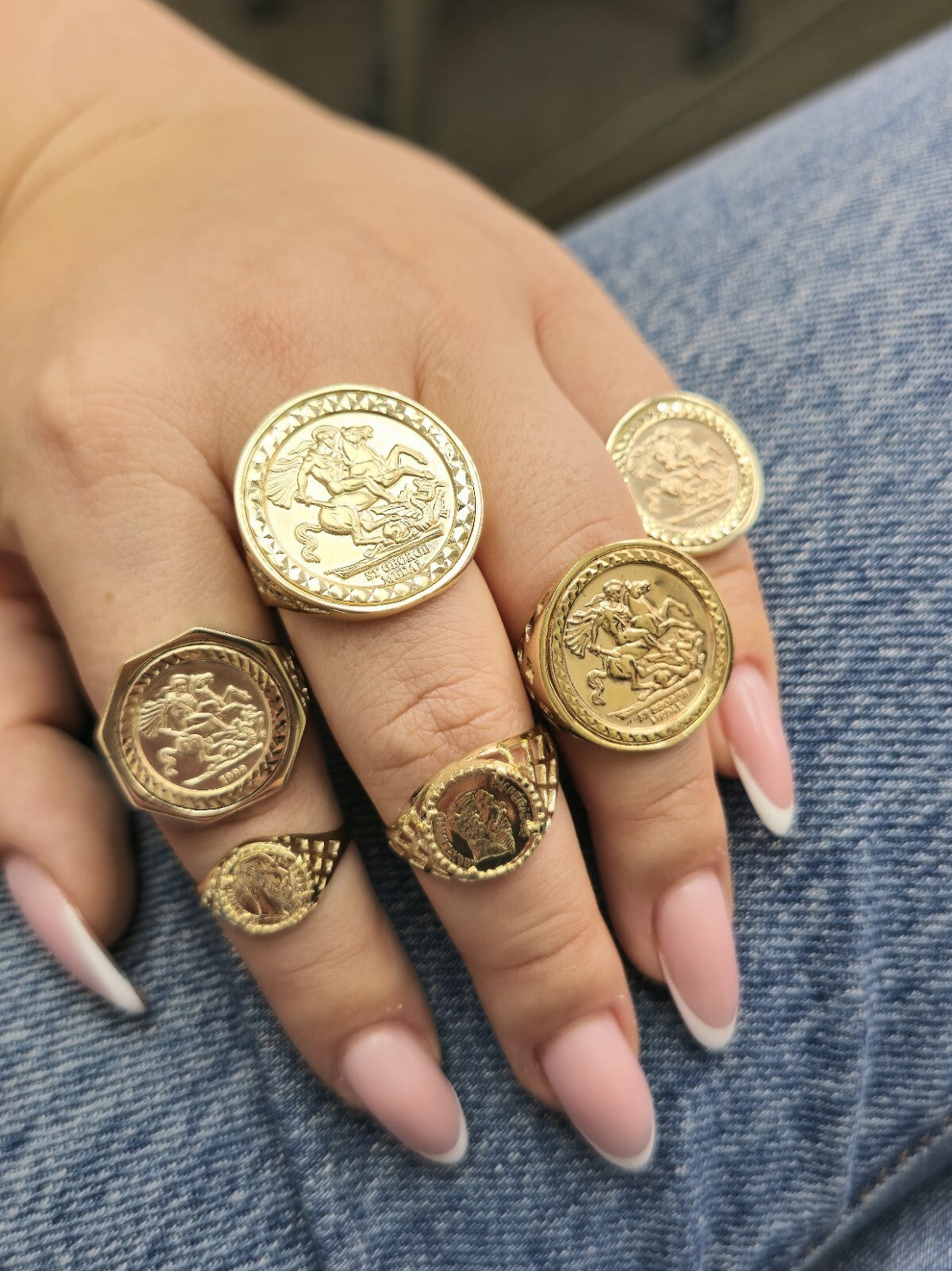 New Solid 9ct Yellow Gold Signet Full Sovereign Coin Ring size L 22mm Hallmarked