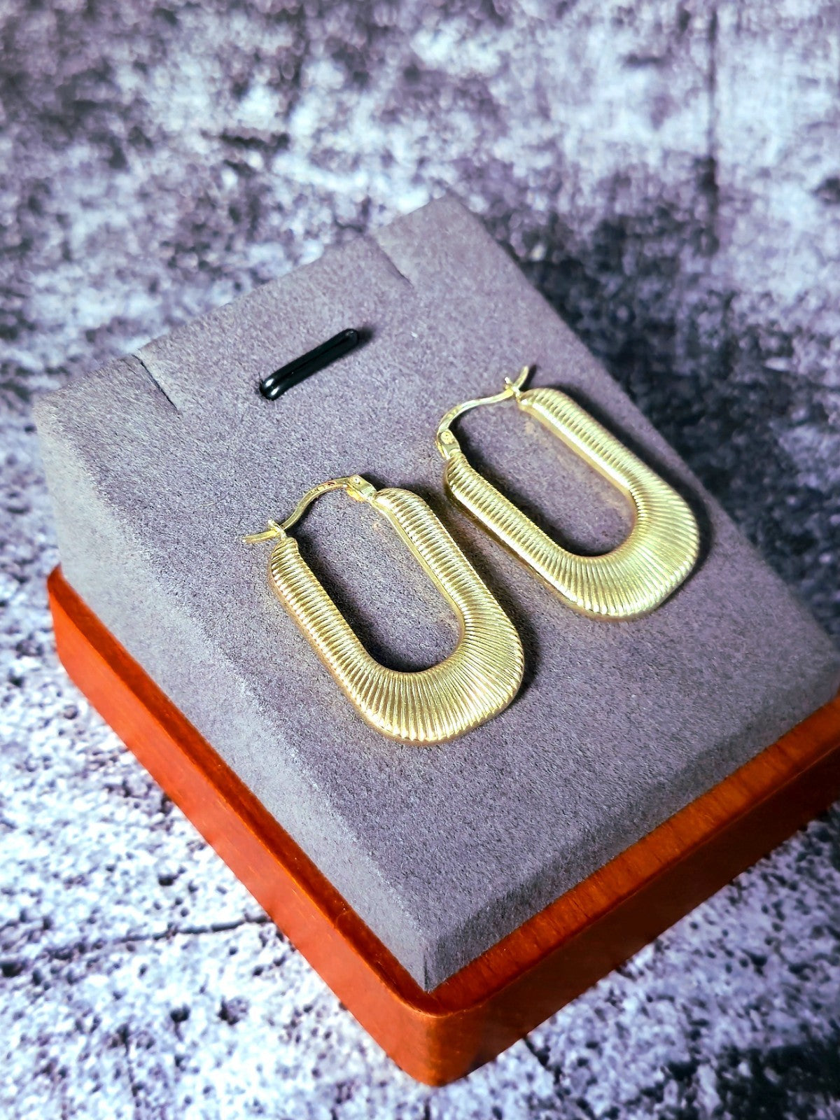 New 9ct Yellow Gold Hoop Earrings Square Oval Hoops Strip Pattern Hallmarked