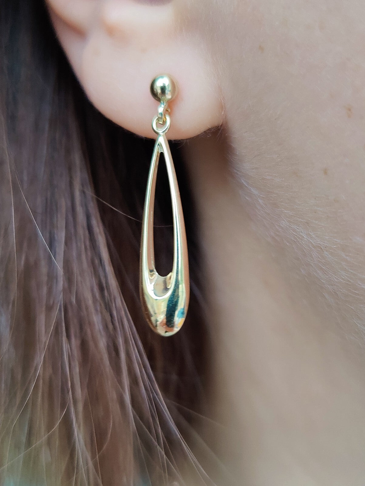 New 9ct Yellow Gold Drop Dangly Earrings Leverback Hallmarked Classic Stud