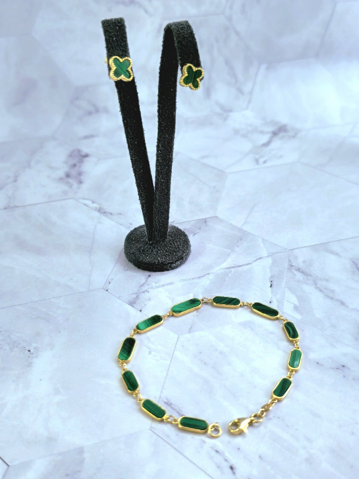 New Solid 9k Yellow Gold And Malachite Bracelet 7.5inch Hallmarked Lovely
