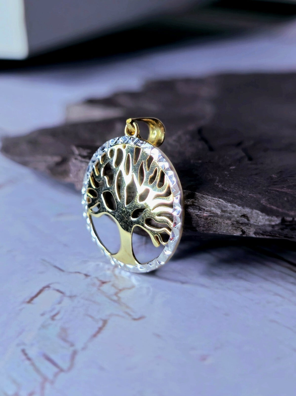 Beautiful Solid 9k Yellow/White Gold Pendant Tree of Life Diamond Cut 19mm NEW