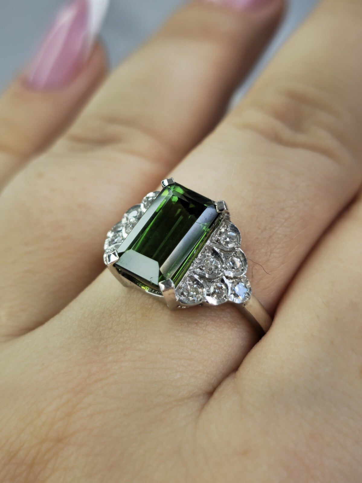 Stunning 18ct White Gold Tourmaline/Diamond Dress Ring Cocktail size R Hallmark